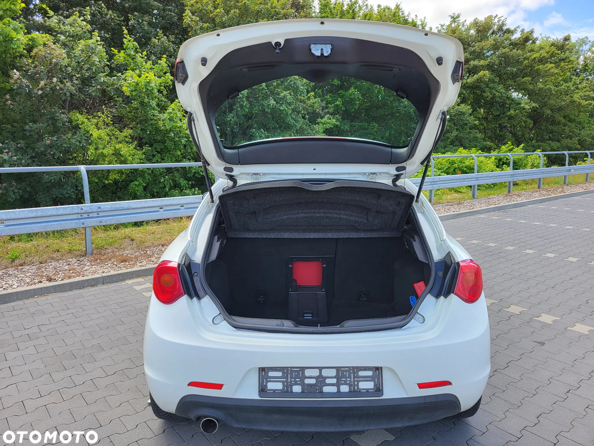 Alfa Romeo Giulietta 1.6 JTDM Distinctive - 8
