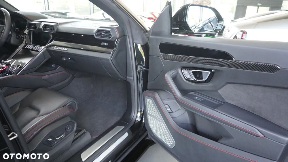 Lamborghini Urus - 9