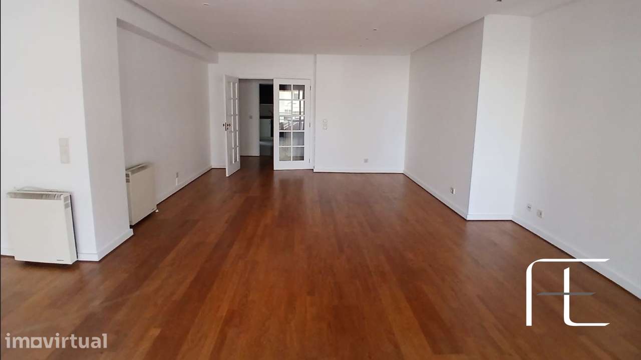 Apartamento T4 Venda em Aldoar, Foz do Douro e Nevogilde,Porto - Grande imagem: 3/14