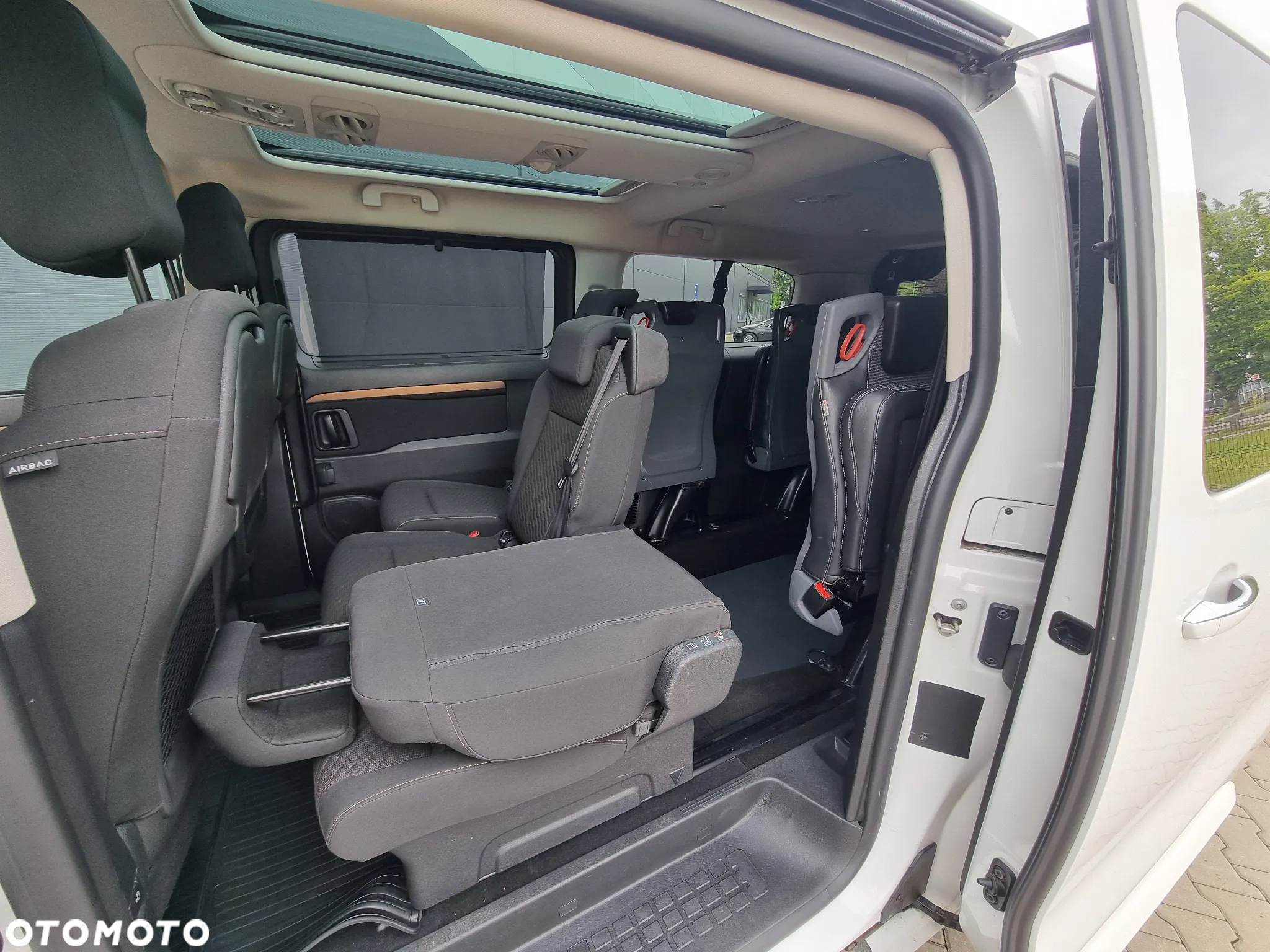 Toyota ProAce 2,0-l-D-4D L2 (7-Si.) Autm Verso Executive - 20