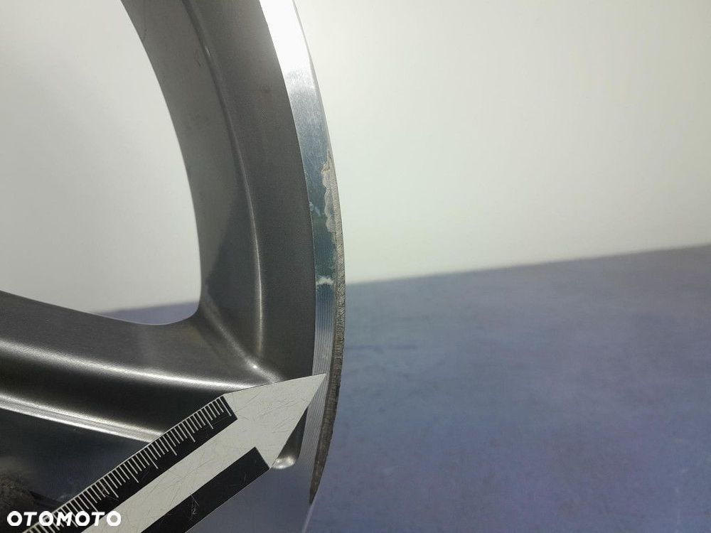 VOLVO V40 II FELGA ALUMINIOWA 7.5JX17 5X108 ET 50 - 4