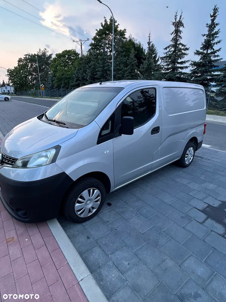 Nissan NV200 - 10