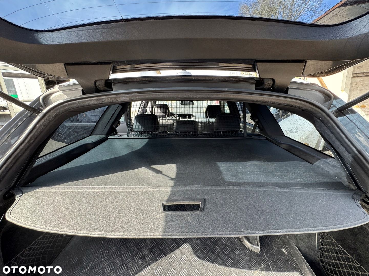 MERCEDES BENZ S212 W212 LIFT ROLETA PÓŁKA BAGAŻNIKA - 2