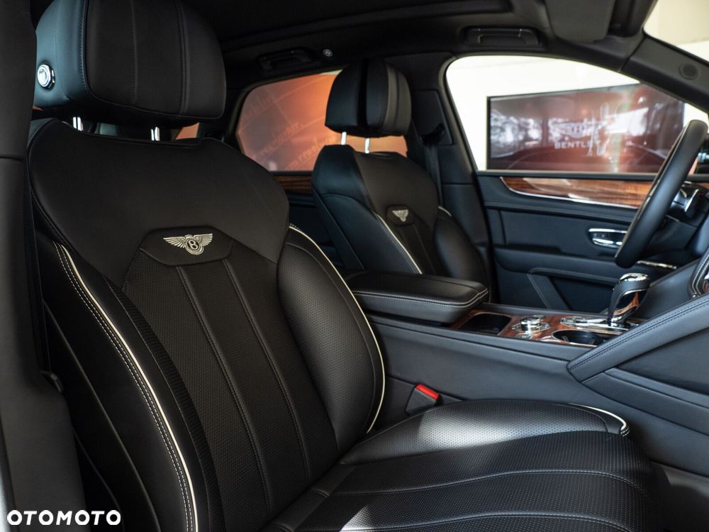Bentley Bentayga - 33
