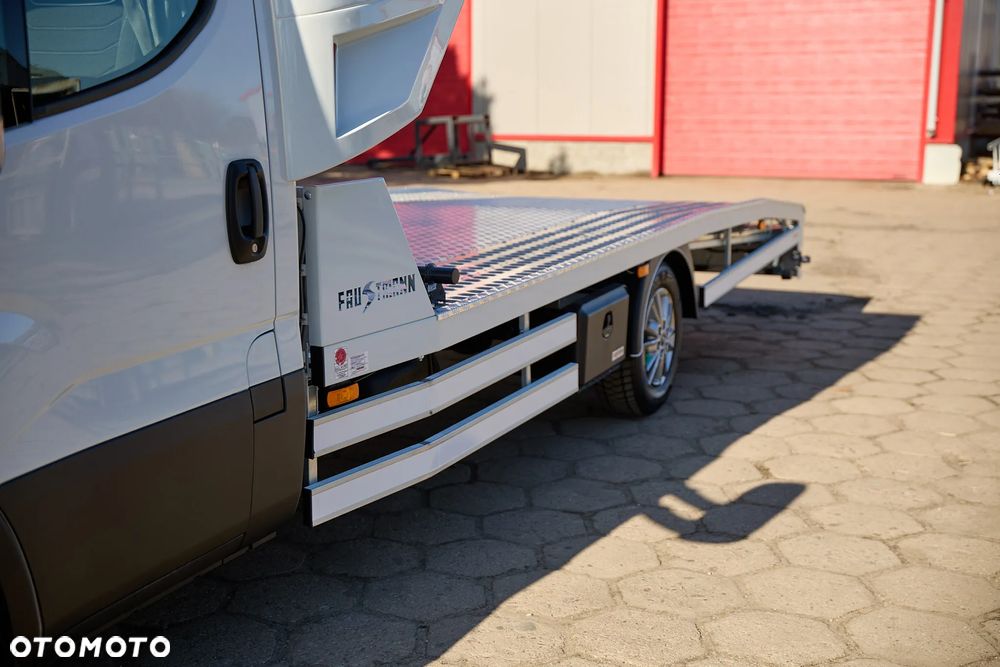 Iveco Daily 35S18 - 18