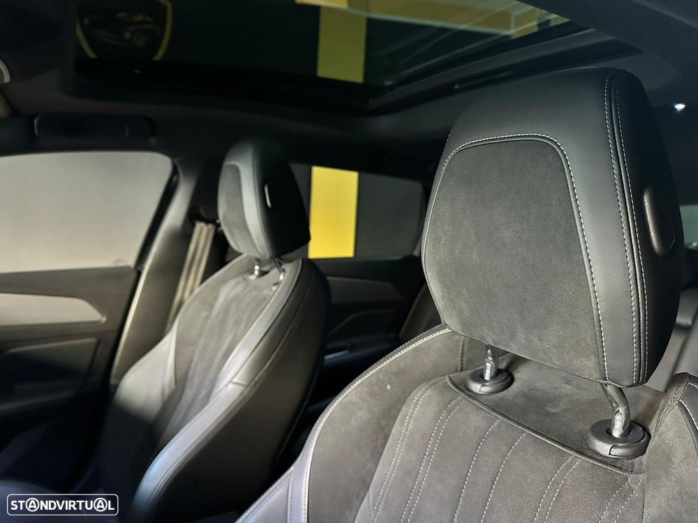 Peugeot 308 1.6 Hybrid GT Pack e-EAT8 - 39