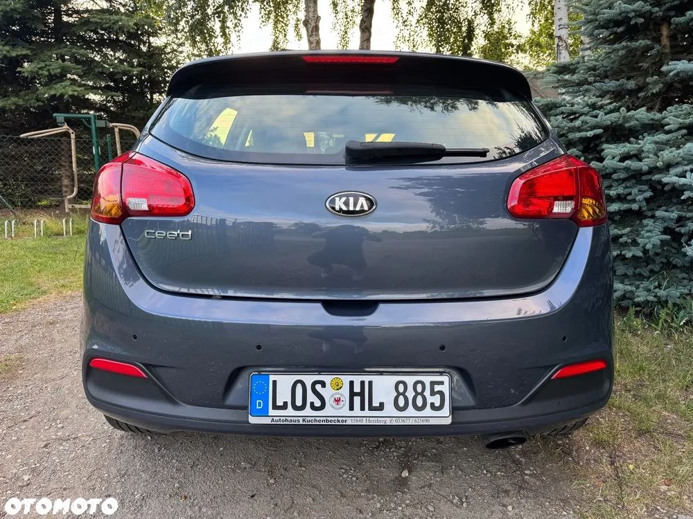 Kia Ceed - 22