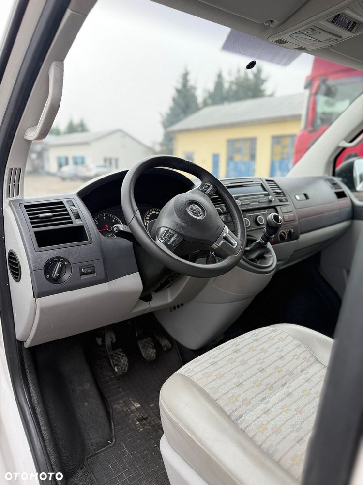Volkswagen Transporter - 11