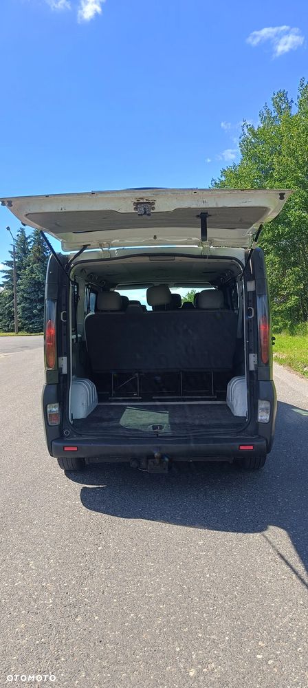 Opel Vivaro - 10