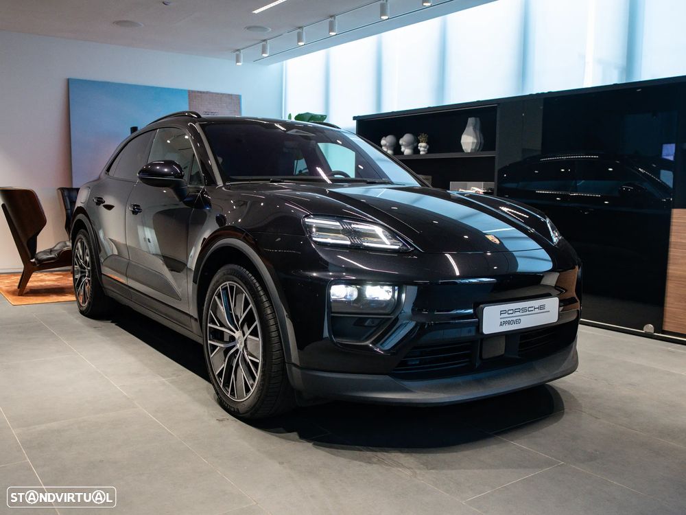Porsche Macan Electric - 3