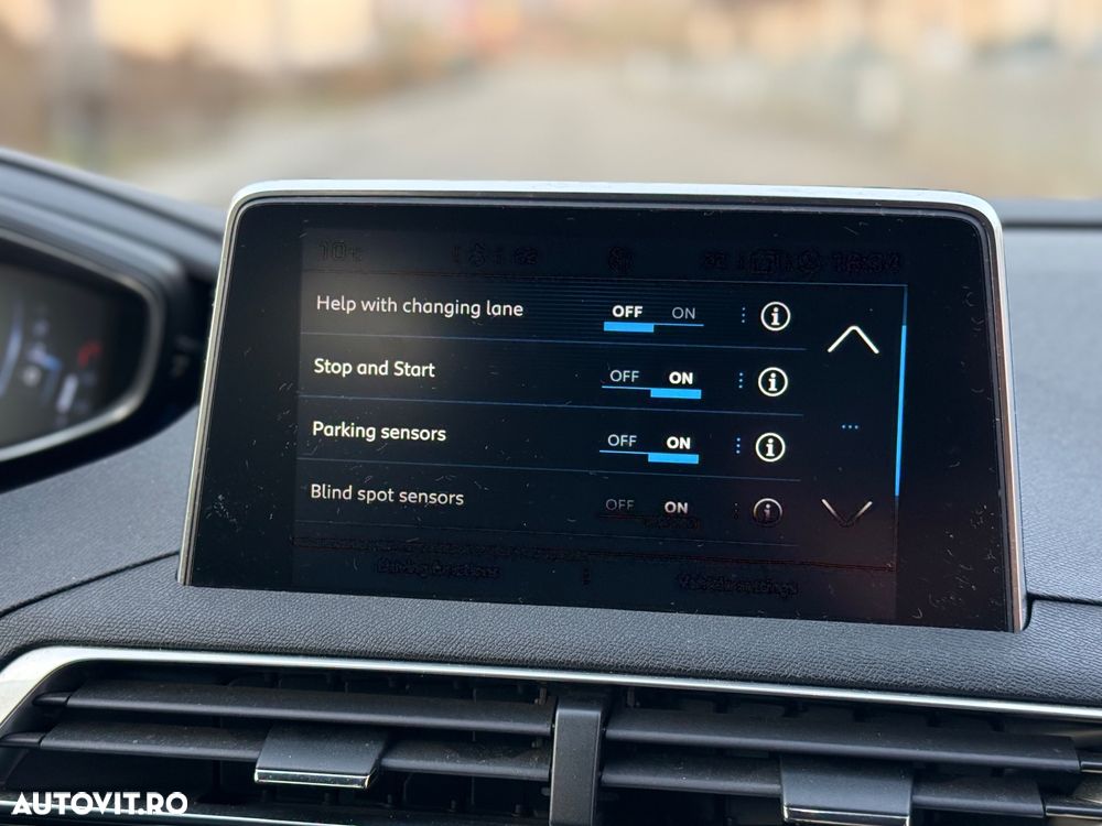 Peugeot 3008 PureTech 130 Stop & Start GPF Active Pack - 29