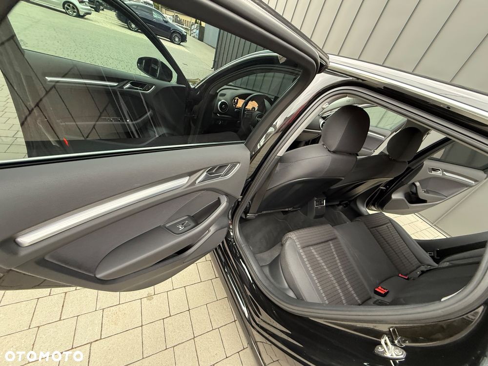 Audi A3 Sportback 2.0 TDI Sport S tronic - 14