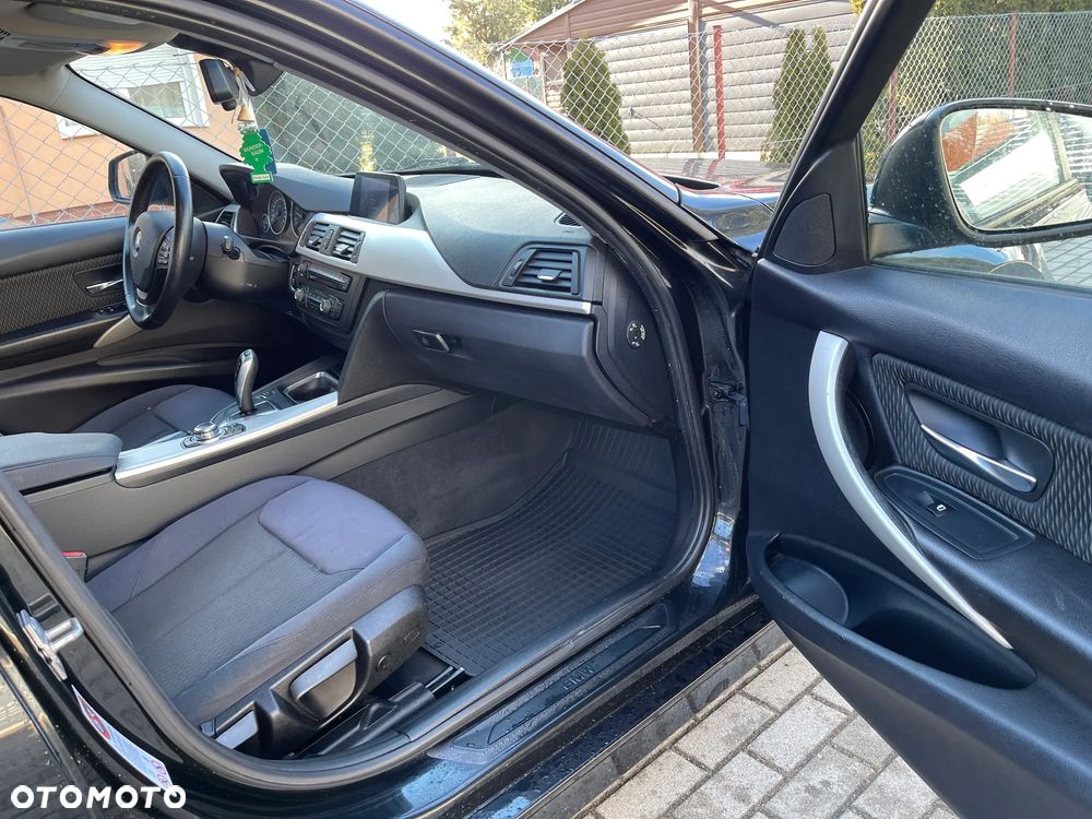 BMW Seria 3 318d Blue Performance Modern Line - 21