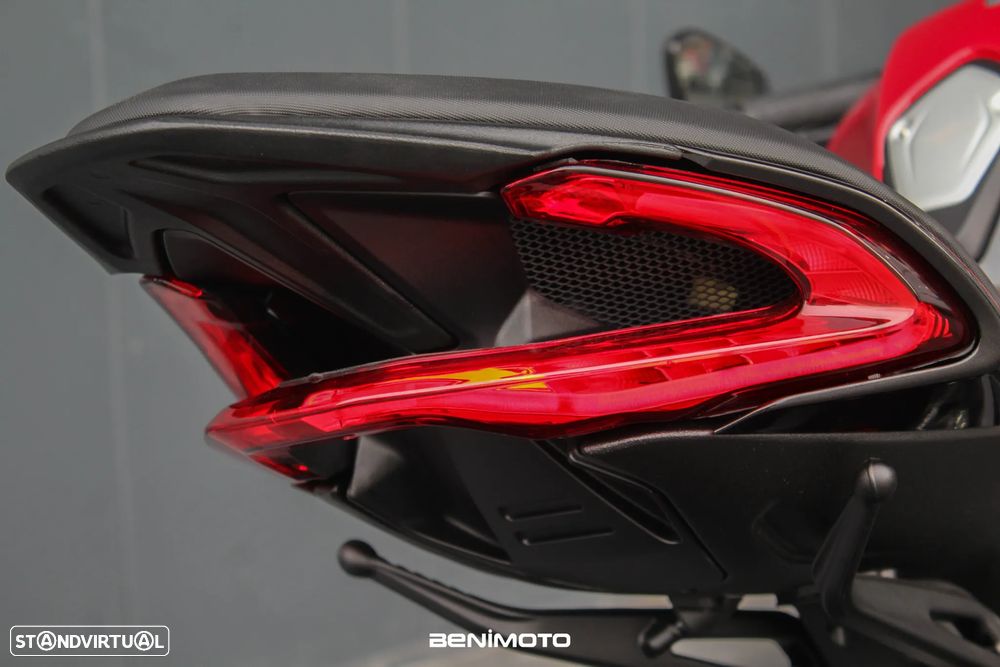 MV Agusta Dragster R - 12