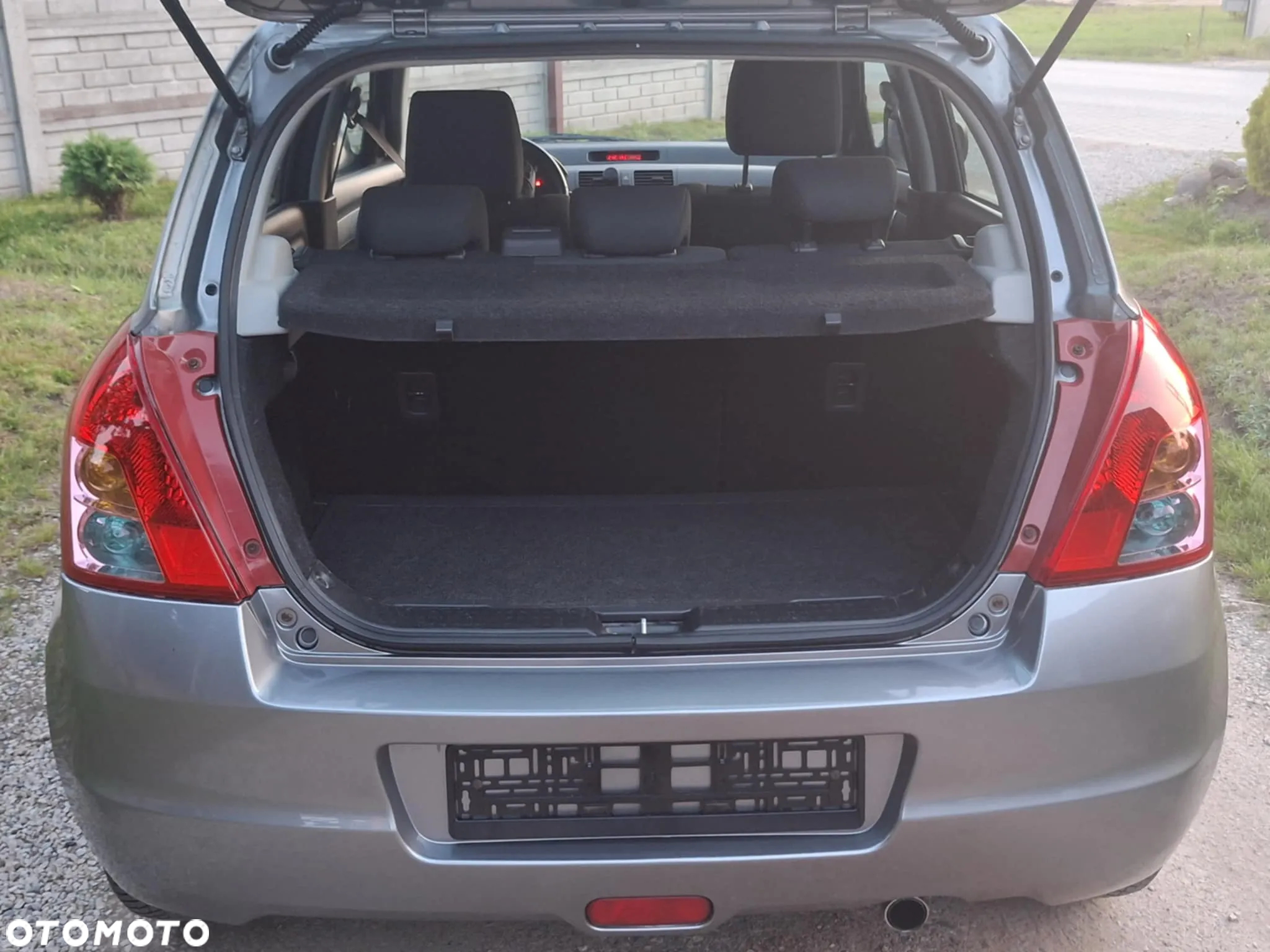 Suzuki Swift 1.3 DDiS Club - 9
