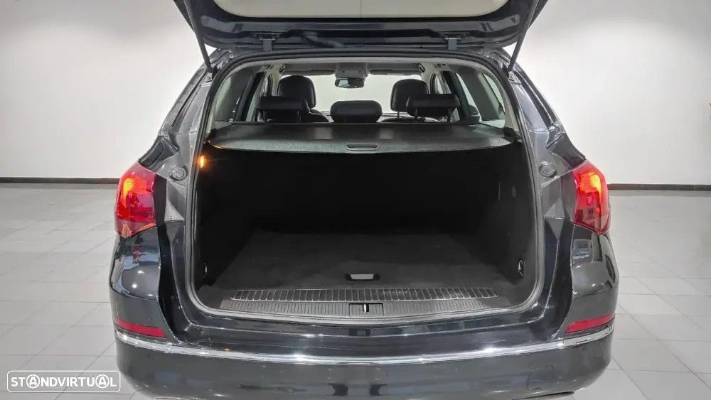 Opel Astra Sports Tourer 1.6 CDTi Executive S/S - 20