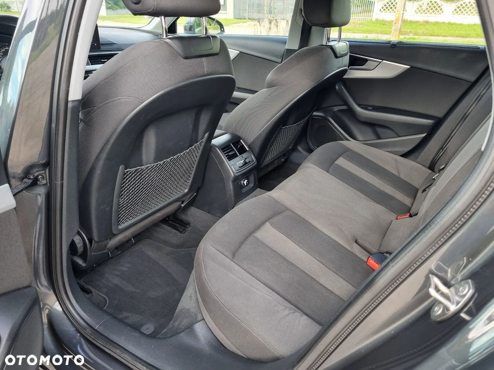 Audi A4 Avant 2.0 TDI - 32