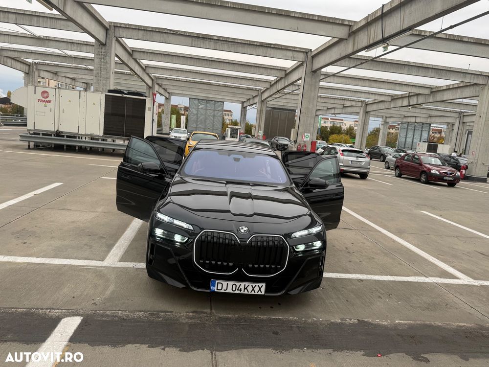BMW Seria 7 - 8