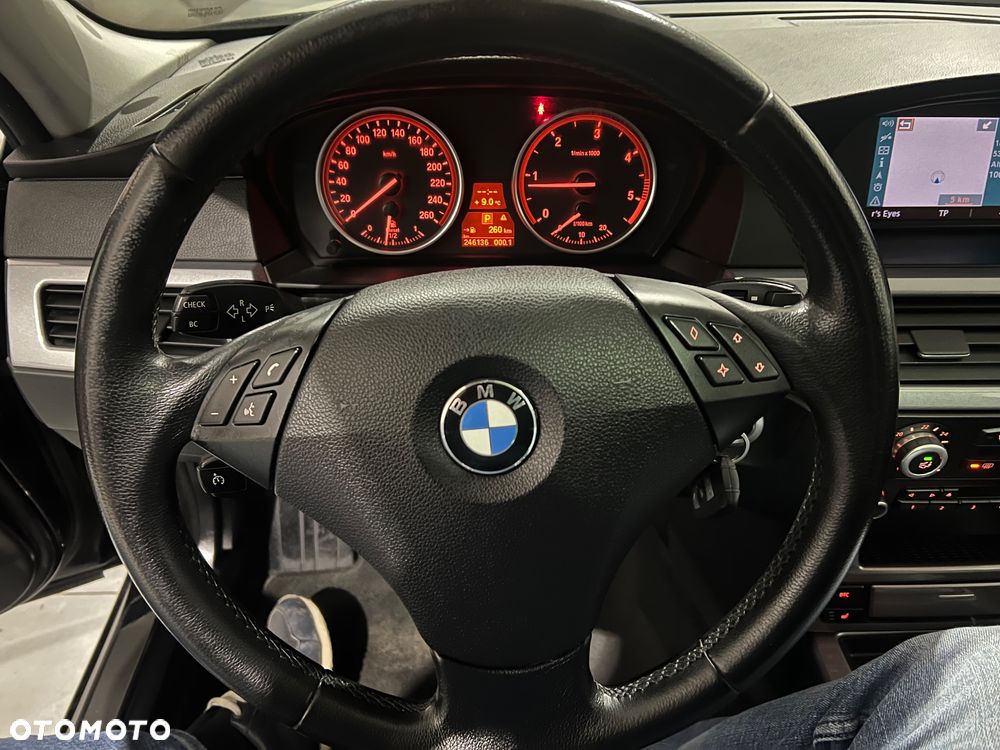 BMW Seria 5 520d Edition Fleet Sport - 32