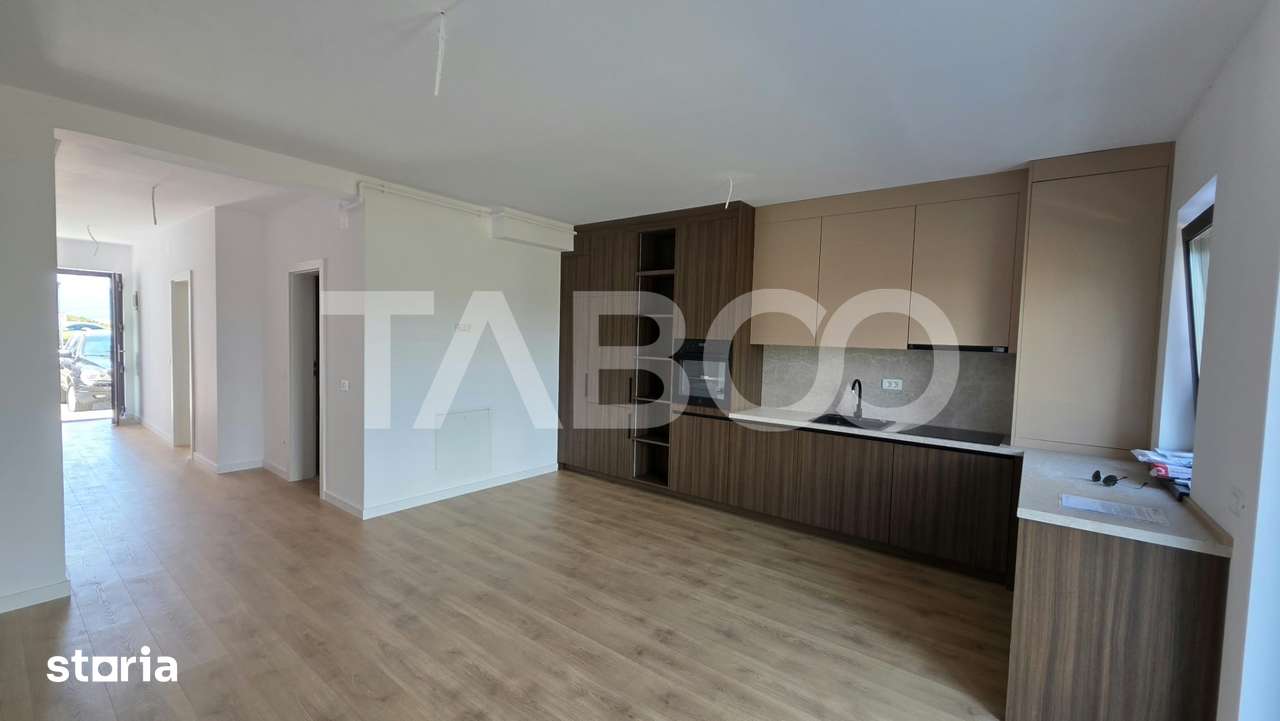 Apartament de vanzare nou nelocuit cu curte proprie si parcare — fotografia 2