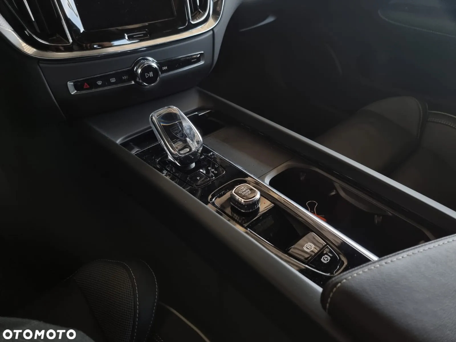 Volvo S60 B5 B AWD Ultimate Dark - 21
