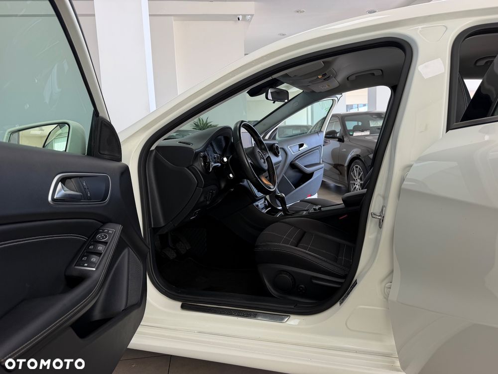 Mercedes-Benz Klasa A 200 d Urban - 20