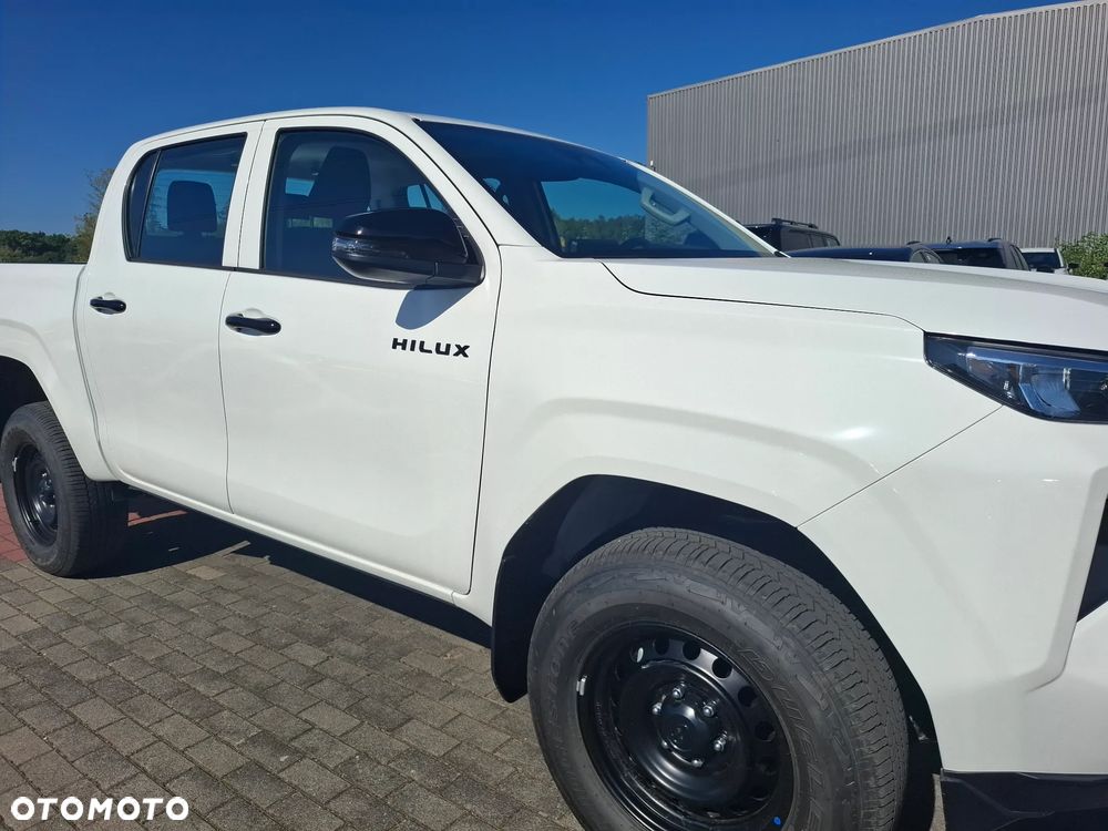 Toyota Hilux - 13