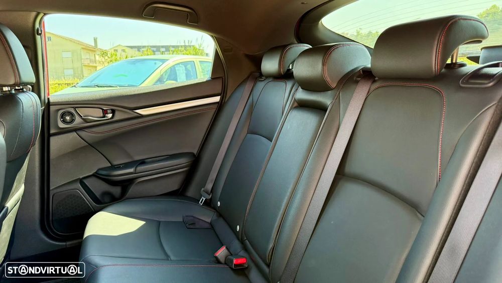 Honda Civic 1.0 i-VTEC Executive Premium - 19