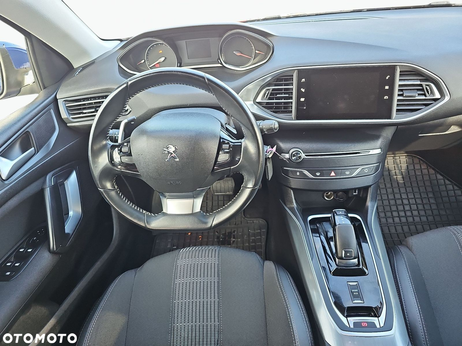 Peugeot 308 - 11