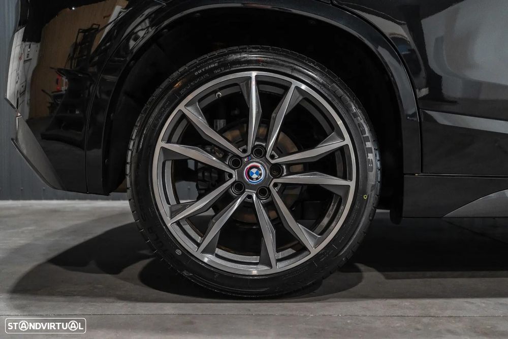 BMW X2 18 i sDrive Auto Pack M - 40