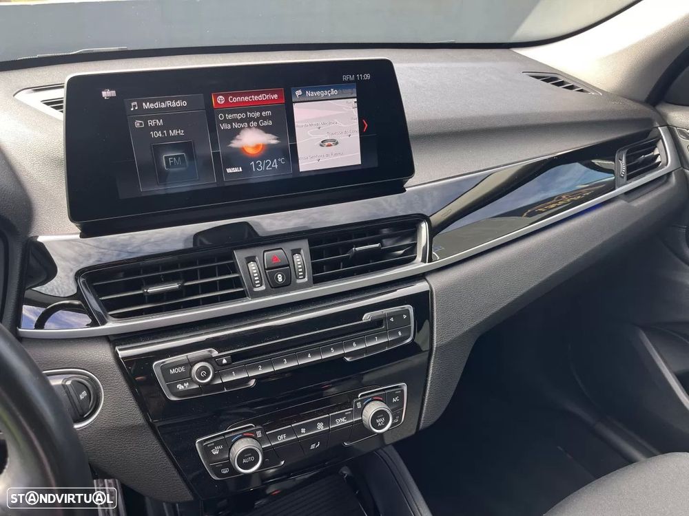 BMW X1 18 d sDrive Auto Line Sport - 26