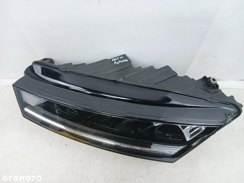 Reflektor przód przedni lewy lampa FULL LED Skoda Octavia IV - 3