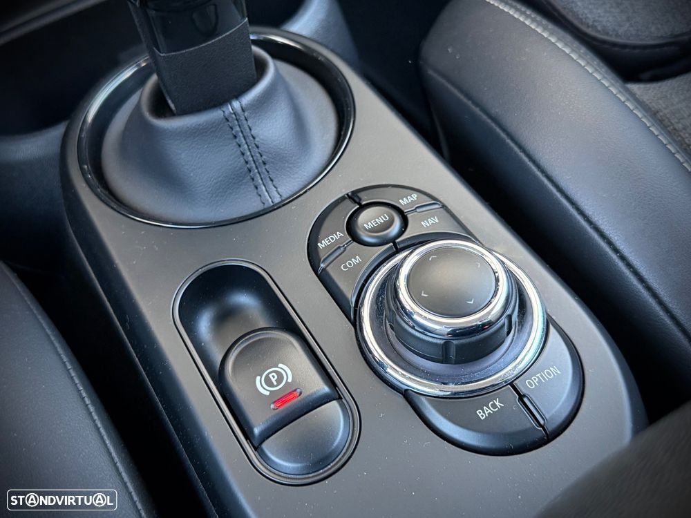 MINI 3 Portas Cooper SE Premium Yours - 27
