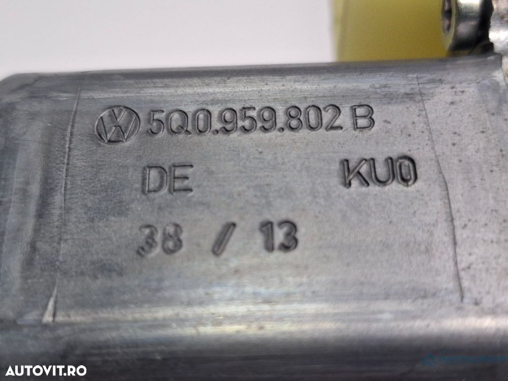 Motoras macara geam dreapta fata SKODA OCTAVIA Combi 5E5 2012 - > TDI CKFC, CRMB, CYKA BOSCH 0130822716 5Q0959802B - 4