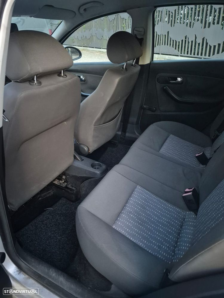 SEAT Ibiza 1.2 12V Reference — fotografia 7