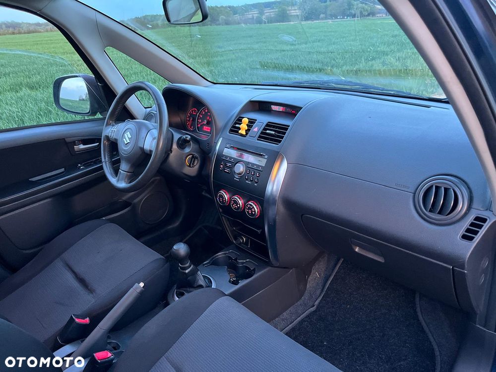 Suzuki SX4 - 9