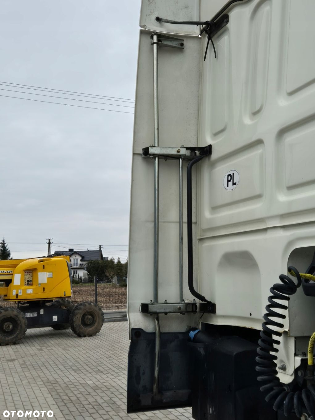 SPOILER SPOJLER OWIEWKA ZAKABINOWA LEWA DAF XF 106 EURO 6 - 4