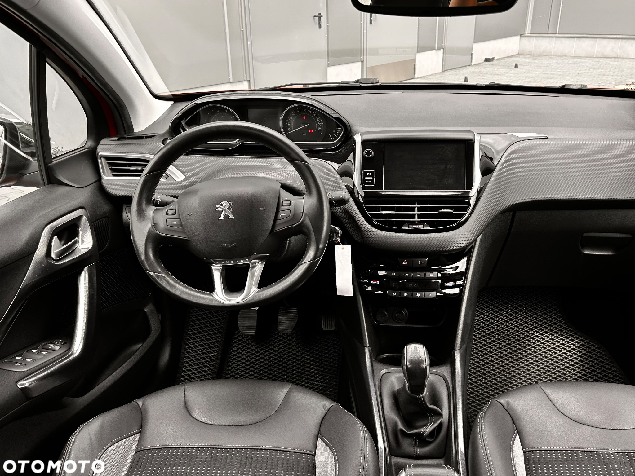 Peugeot 2008 1.6 VTi Allure - 23