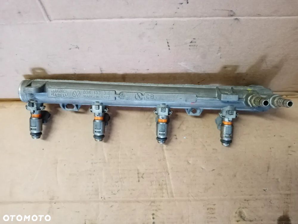 Listwa wtryskowa wtryski VW New Beetle 1.4 16V 036133319AA - 2