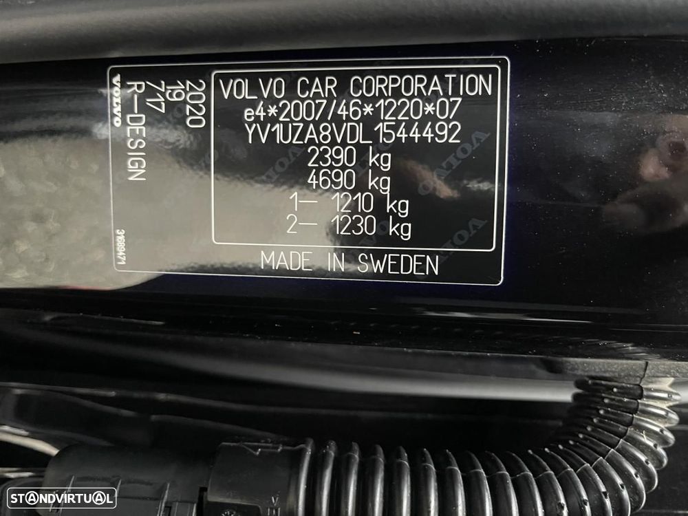 Volvo XC 60 D4 Geartronic RDesign - 30