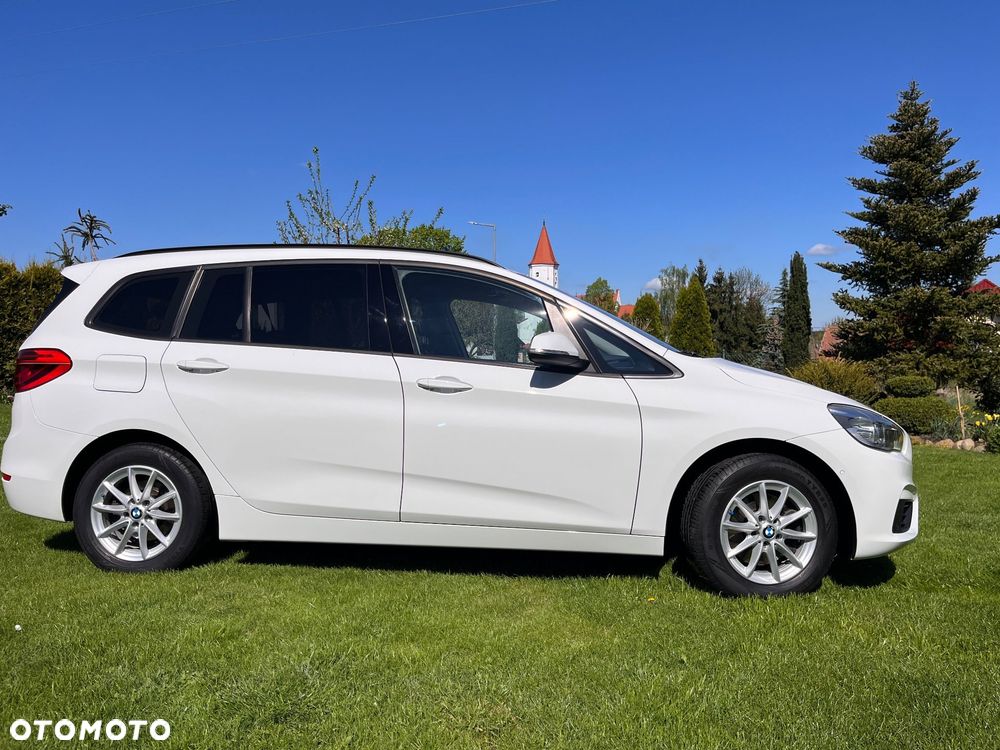 BMW Seria 2 218i - 6