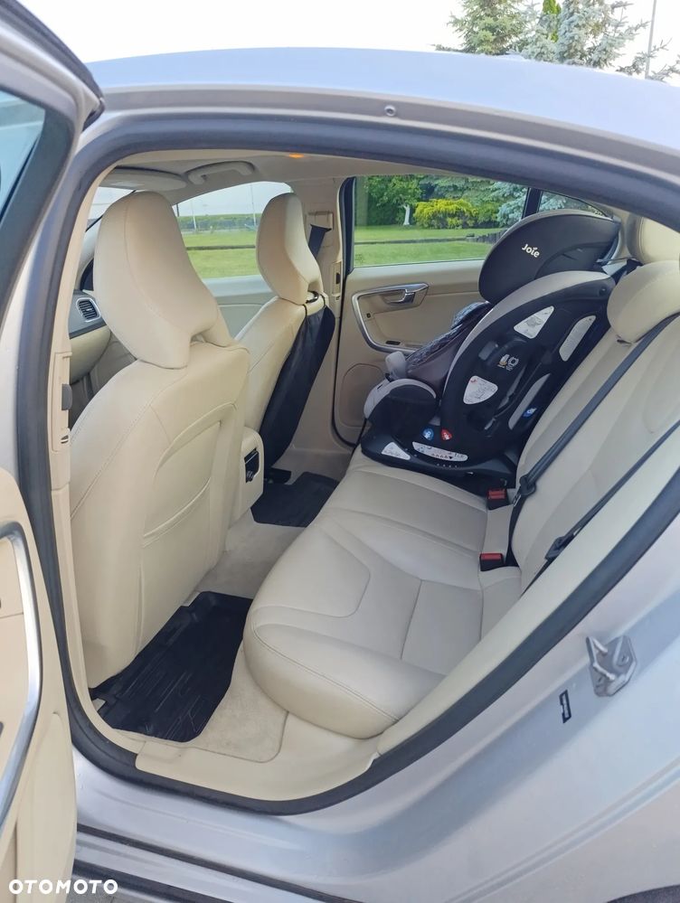 Volvo S60 - 5