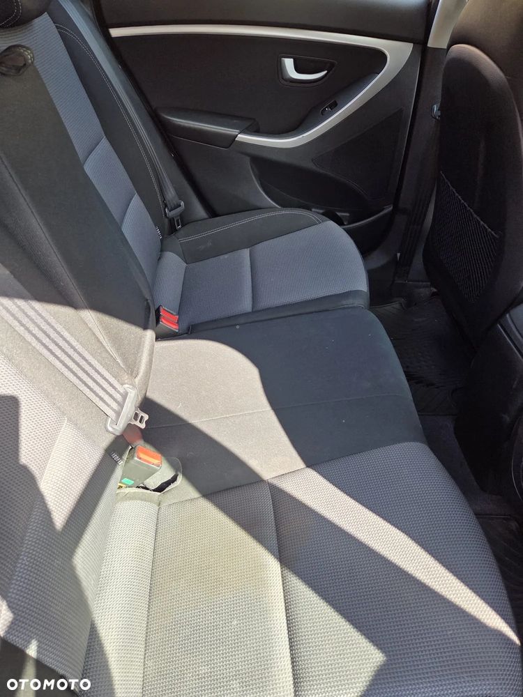 Hyundai i30 1.6 Comfort - 8