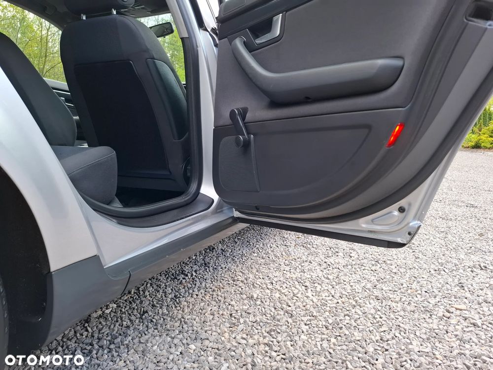 Audi A4 Limousine 1.6 - 15