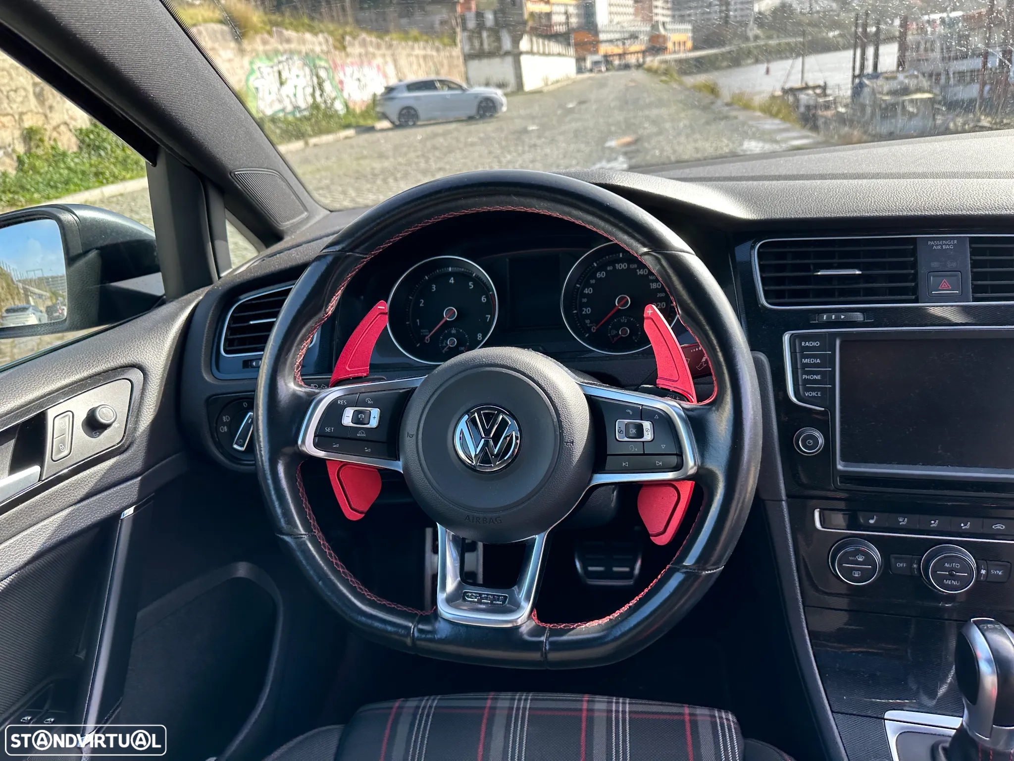 VW Golf 2.0 TSi GTi DSG Performance - 30