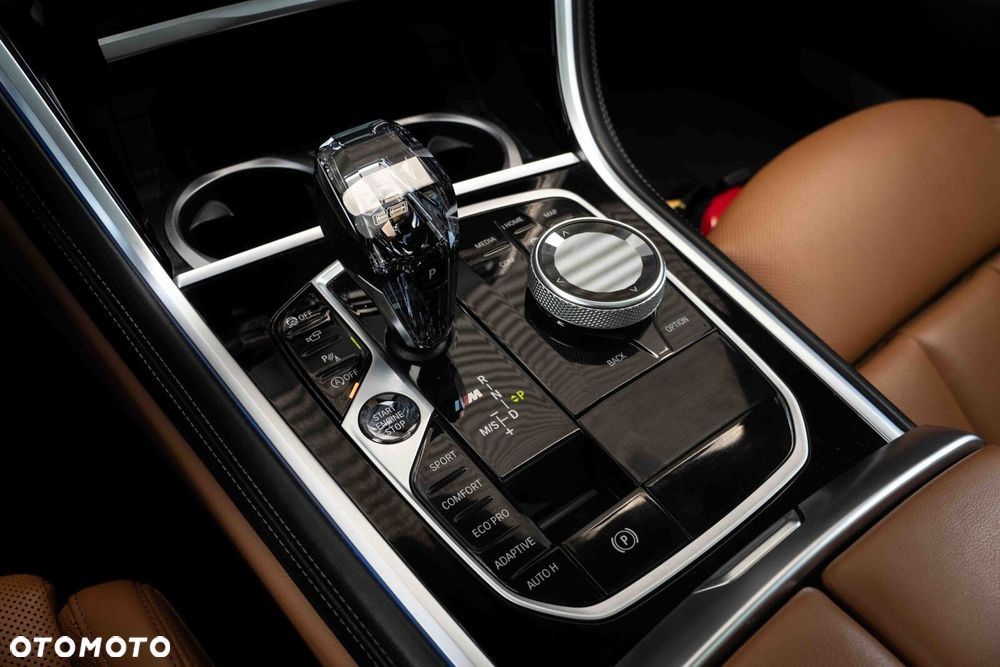 BMW Seria 8 M850i xDrive - 24