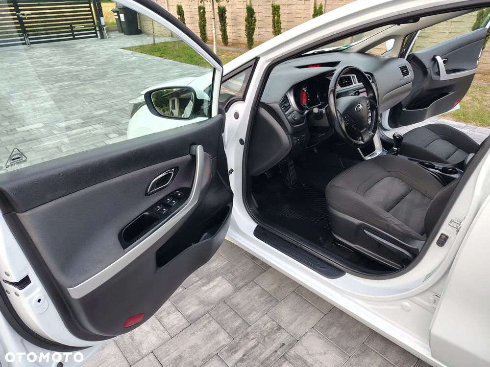 Kia Ceed 1.6 GDI Platinum Edition - 11