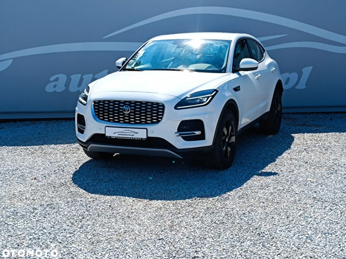 Jaguar E-Pace - 12