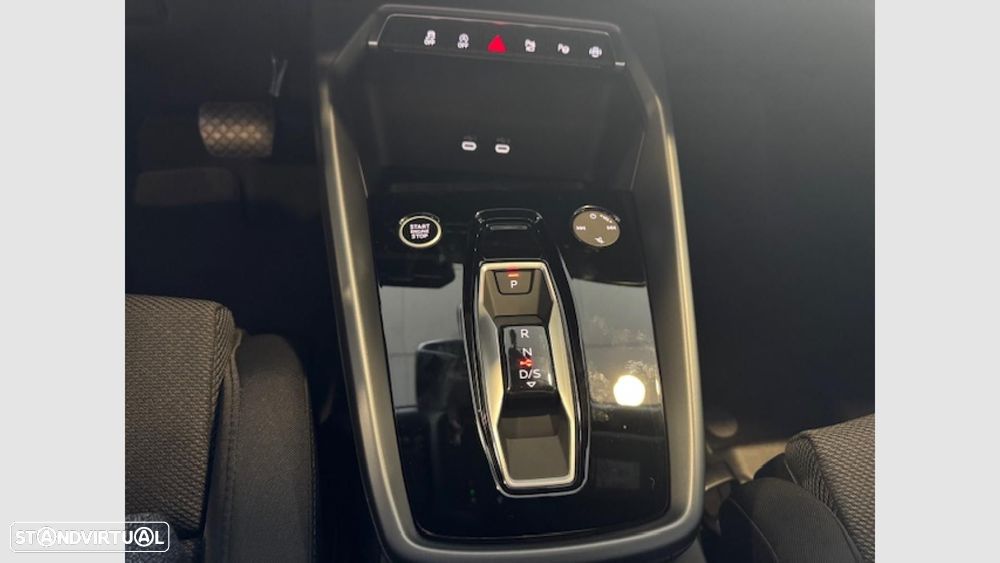 Audi A3 Limousine 30 TFSI Advanced S tronic - 16