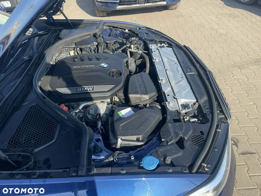 BMW Seria 3 318d - 16